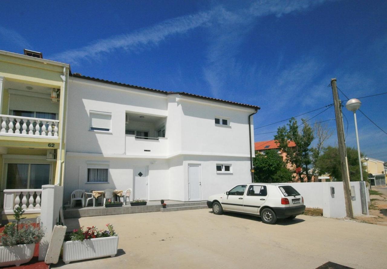 Beach Apartment Baska Exteriör bild